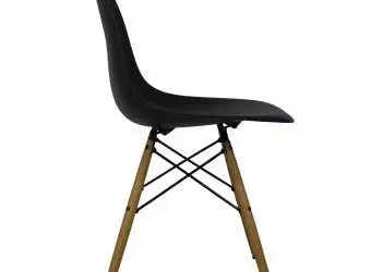 Vitra Eames Plastic Chair DSW / Gestell Ahorn gelblich, Schale Kunststoff Polypropylen schwarz